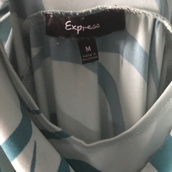 Dress - Picture 4 of 5