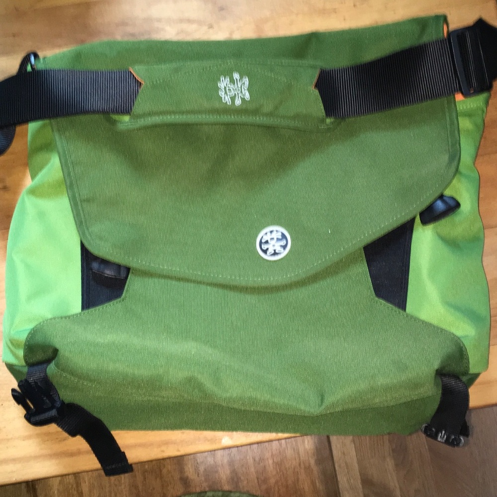 Laptop cool bag