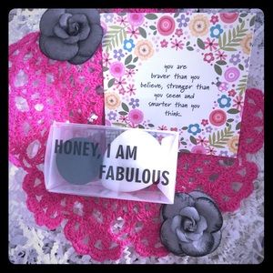 🌟💋Host Pick Best in Makeup 8/13/17 💋🌟