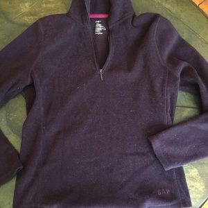 Gap half zip size S!