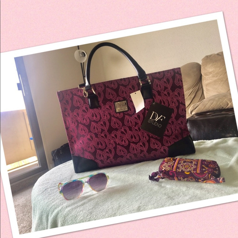 💯 Authentic DVF Studio hearts jacquard Tote ❤️