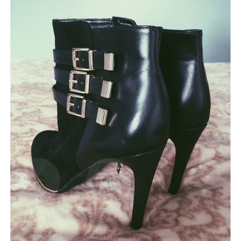 NEW Sam&Libby stilettos