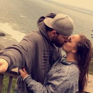 Meet your Posher, Tessa