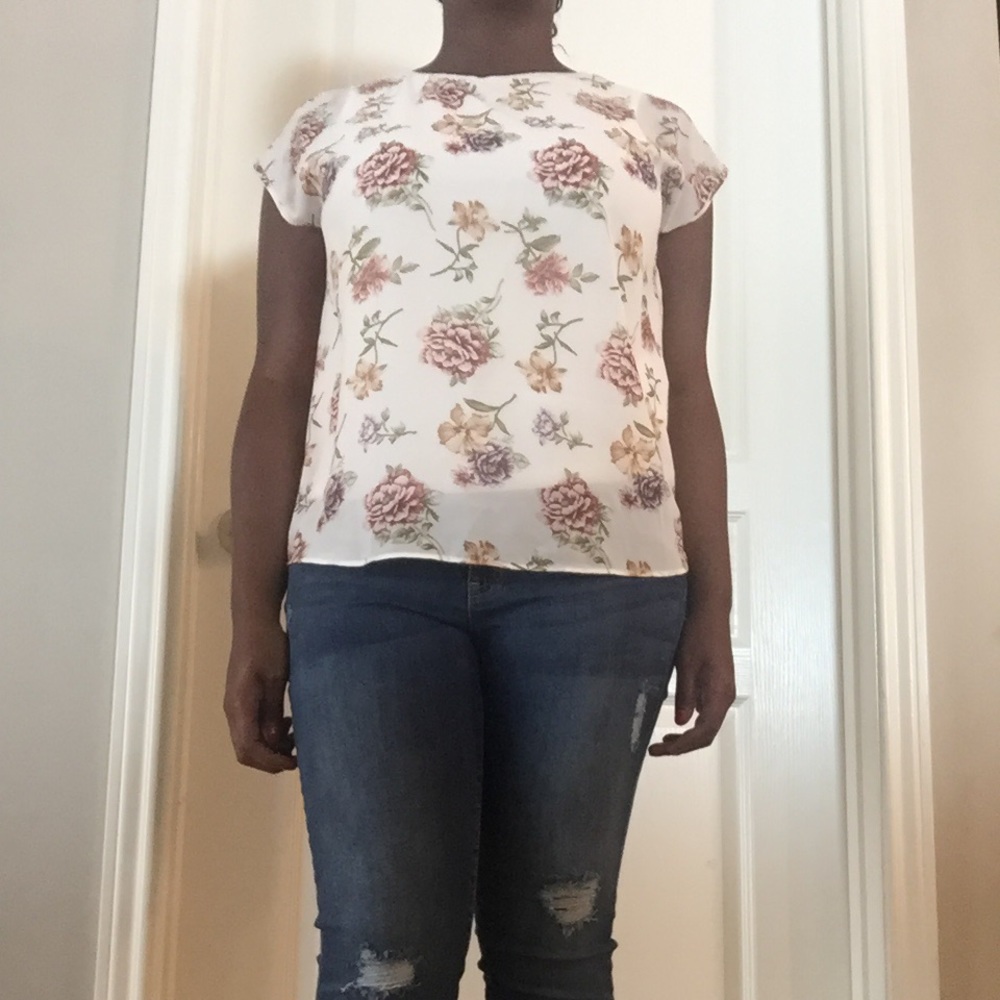 Forever 21 Floral Top Size M