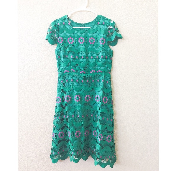 NWT beautiful lace dress SZ M - Picture 5 of 7