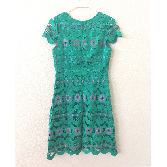 NWT beautiful lace dress SZ M - Picture 6 of 7