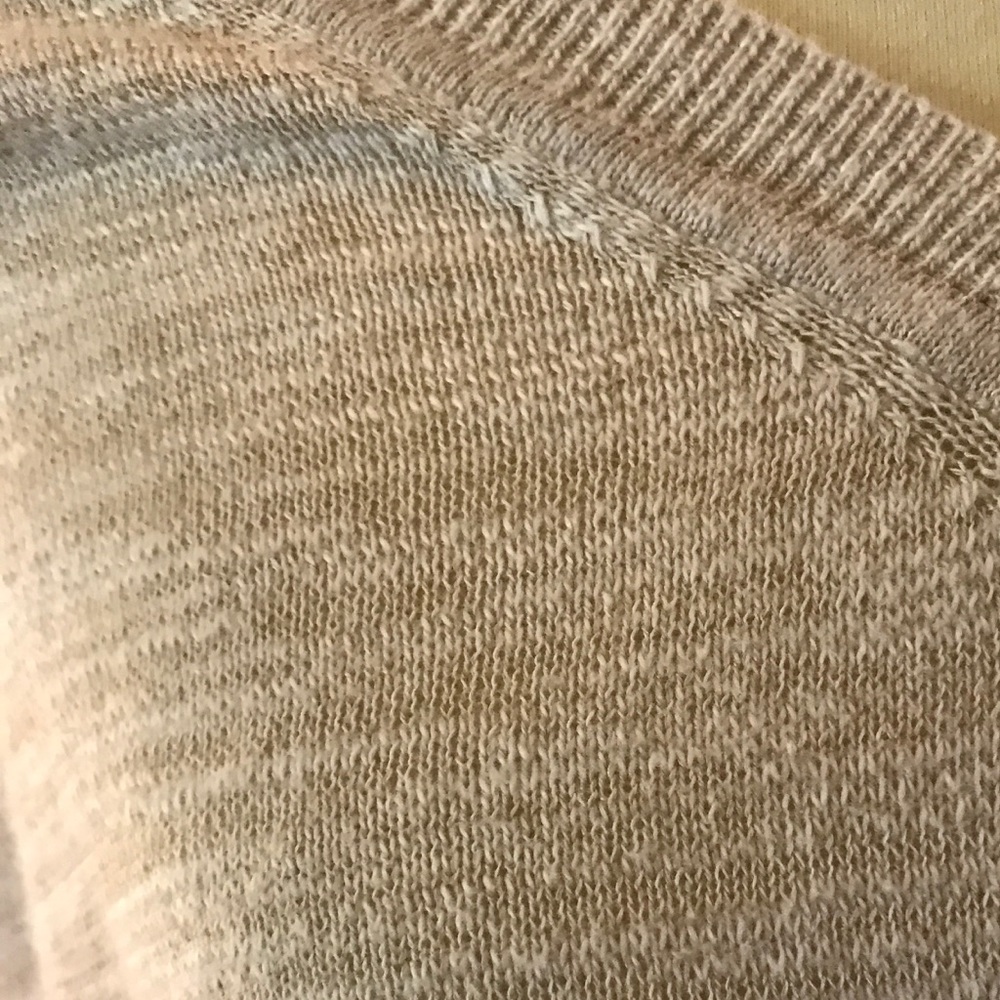 V neck thin long sleeve shirt