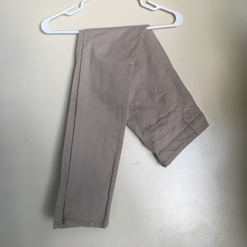 Khaki hollister jeans!