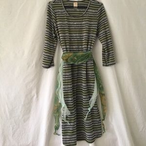 Midi dress. Olive green, black and grey