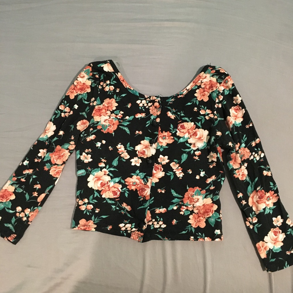 PACSun floral crop top with buttons down the front
