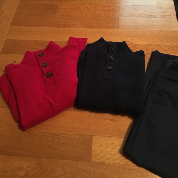 Sweaters - Picture 3 of 3