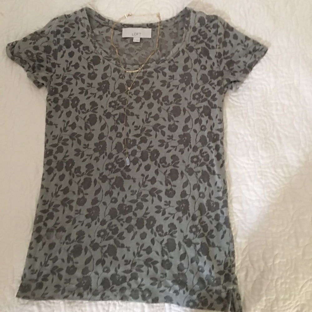 LOFT size XSm green top