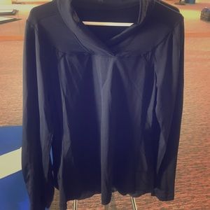 Lululemon black pullover