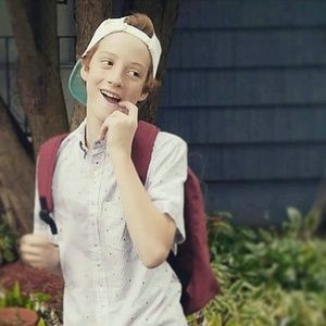 Meet your Posher, Eli