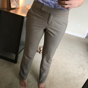 Worthington size 6P dress pants.