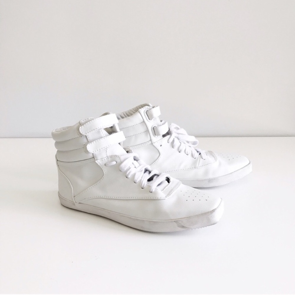 JC PLAY TRAINERS