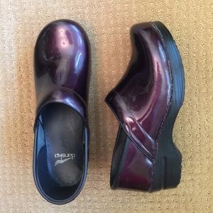 Dansko Metallic Purple Clogs size 41