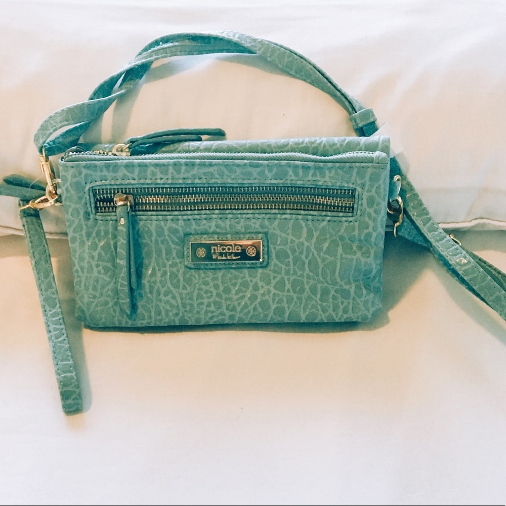 ~ Nicole By Nicole Miller Crossbody Mini Bag~