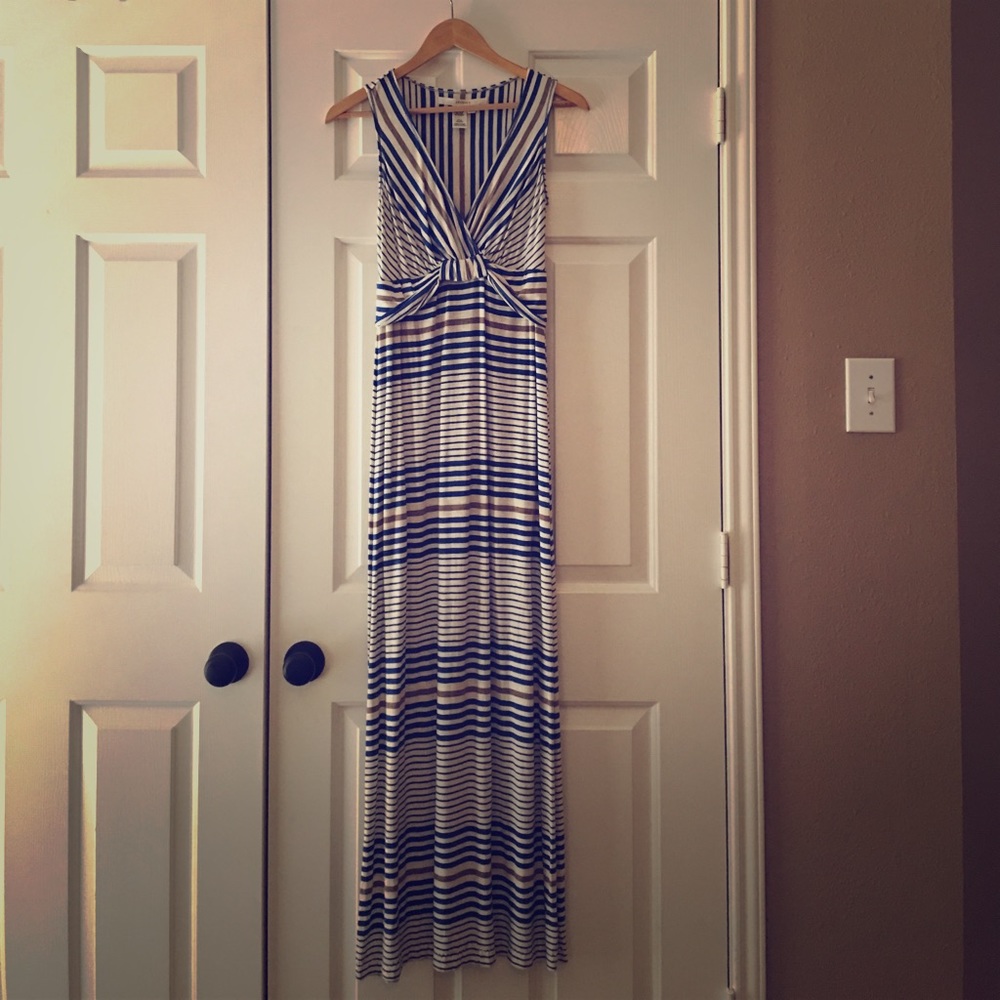 Gorgeous maxi dress size Sm