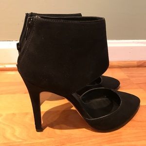 Suede high heel