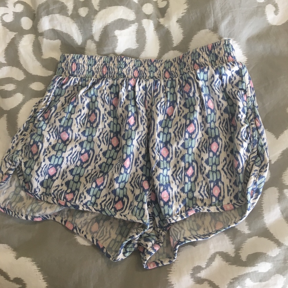 Hollister xs flowy shorts