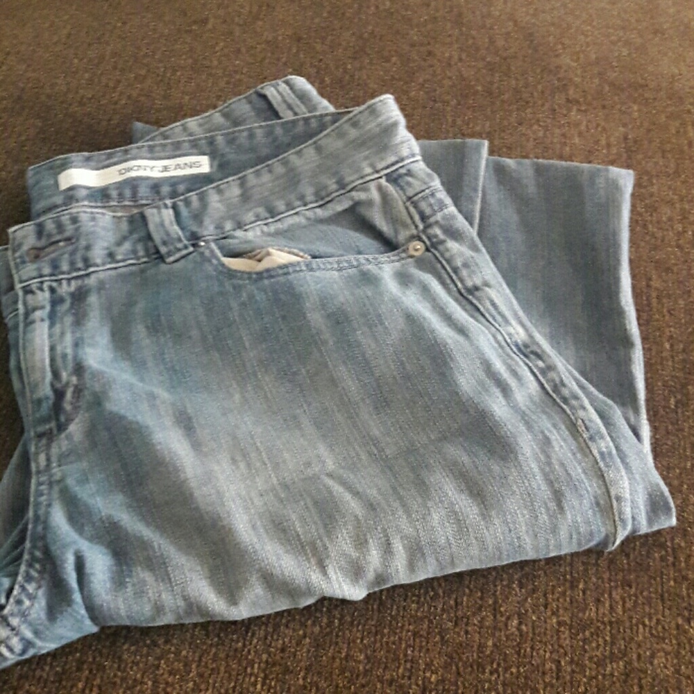 DKNY Boyfriend Jeans