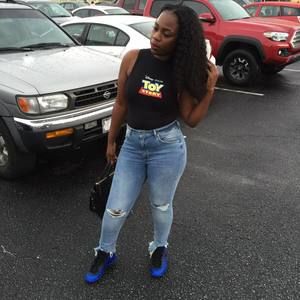 Meet your Posher, Joi