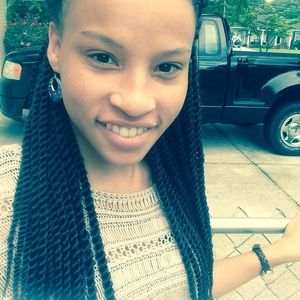 Meet your Posher, Jenaya