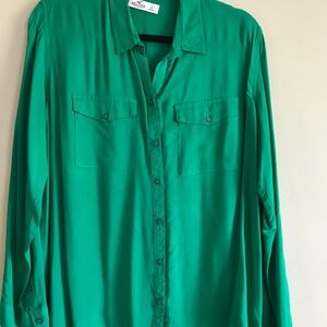 Green high/low button down long sleeve shirt