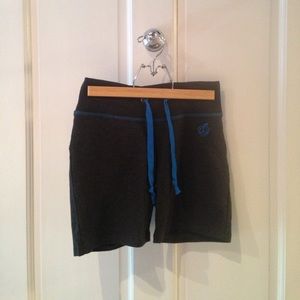 Green apple cotton shorts