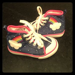 Toddler tennis shoes