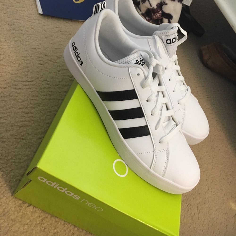 Women's Adidas Size 10 New without Tags :)