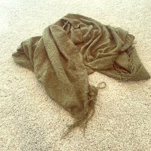 Free People olive green chenille blanket scarf
