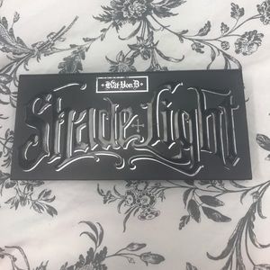 Kat Von D Shade & Light