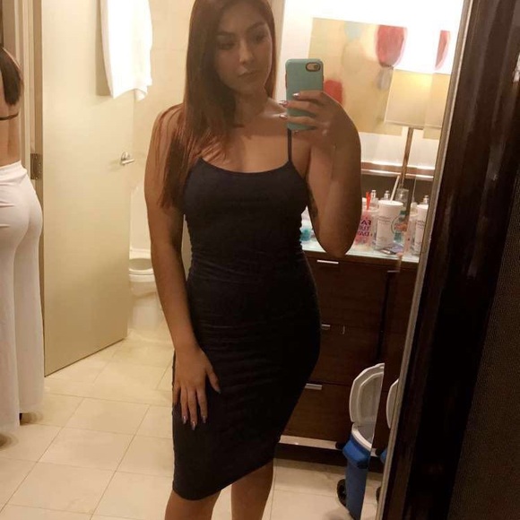 POSHER // ASHLEY - Picture 3 of 7