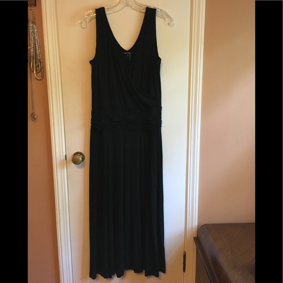 NIC+ZOE Dresses & Skirts - Nic + Zoe black Maxi dress with ruched waist Sz M