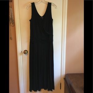 Nic + Zoe black Maxi dress with ruched waist Sz M