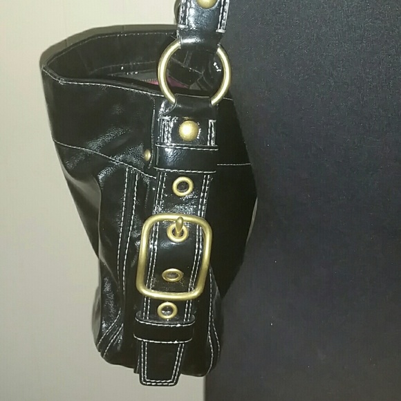 Coach - Picture 2 of 5