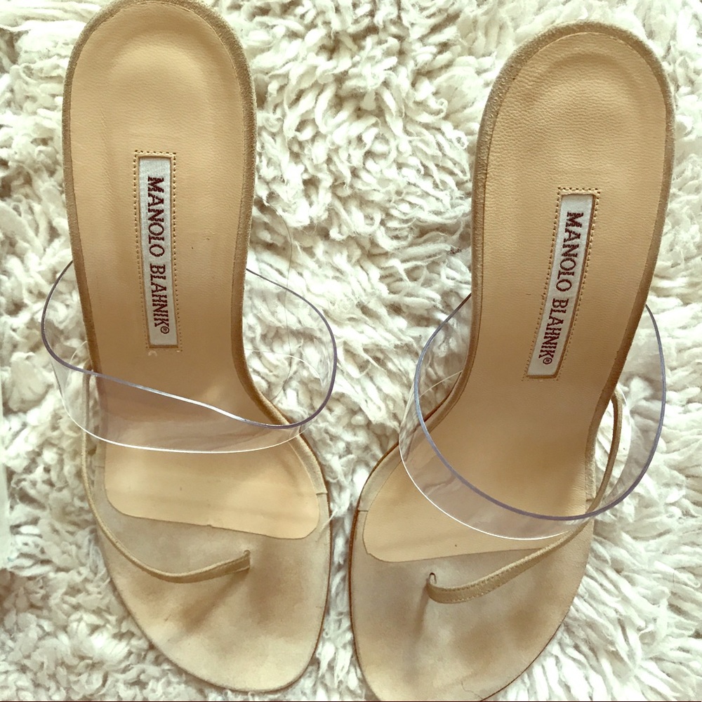 Manolo Blahnik Gheniaba in Taupe suede size 39