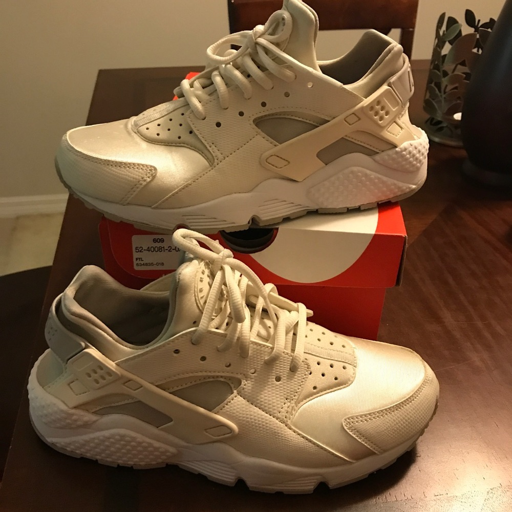 Women's Nike Huaraches