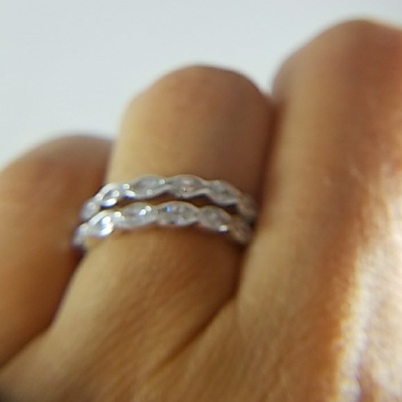 2pc set 14k Gold plated Stackable Wedding Bands - Picture 4 of 8