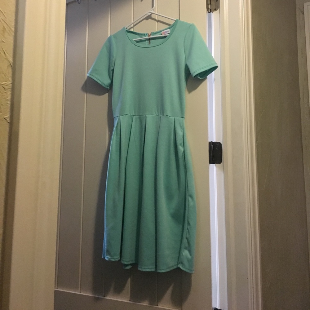Lularoe Amelia size large.  Excellent condition.