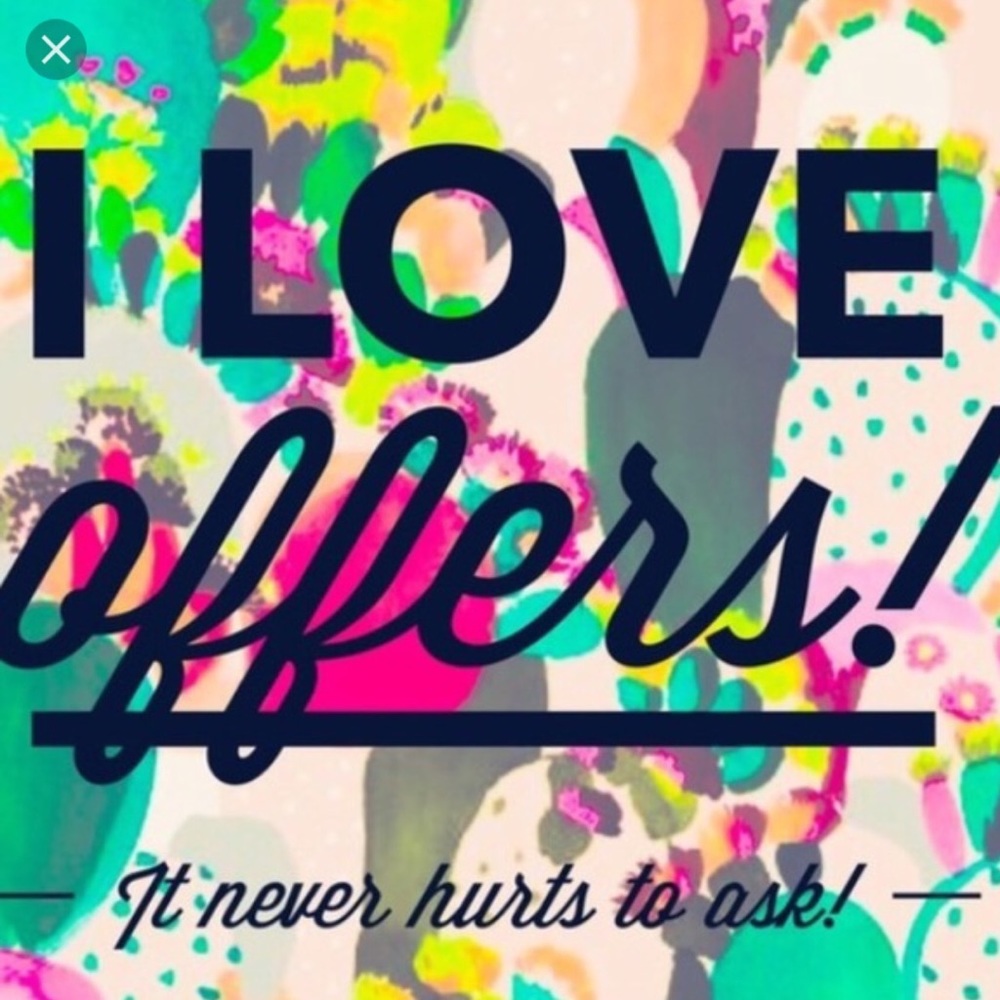 🎀Open to all offers 👛👠👚💜