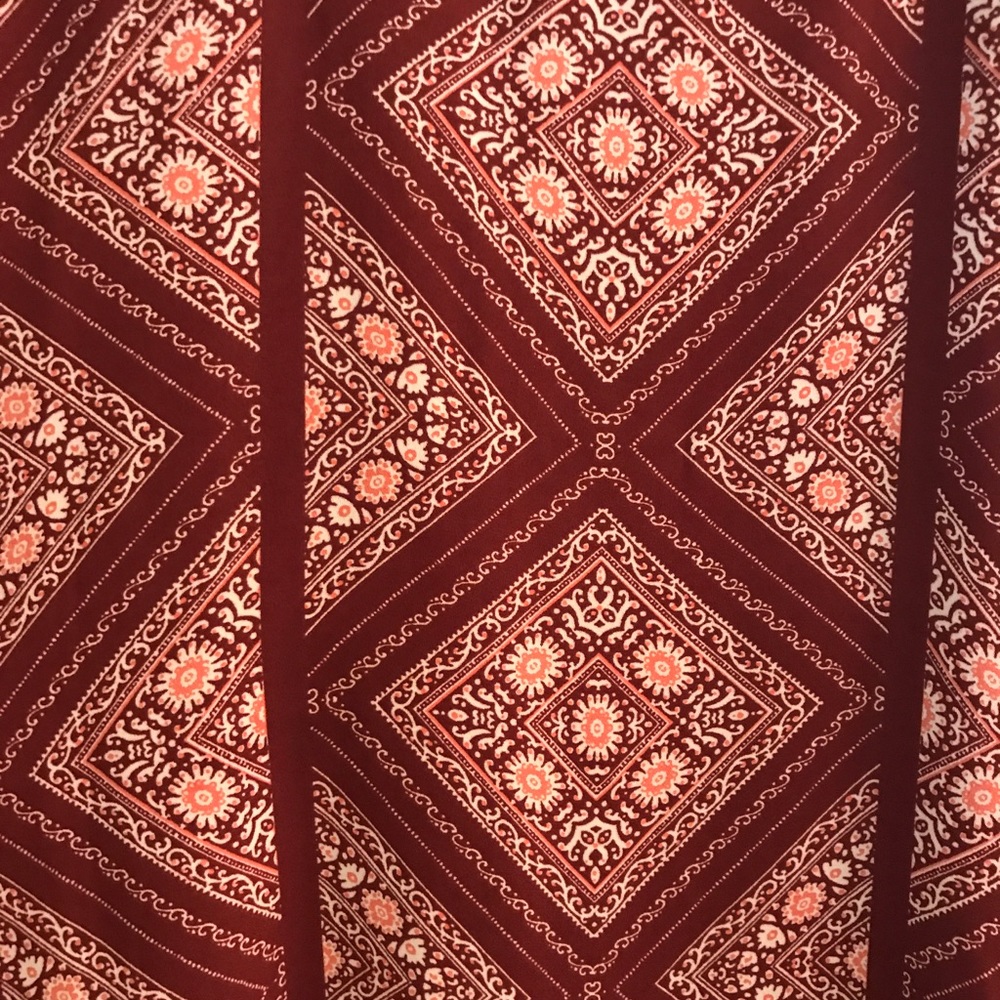 Patterned Dress - Picture 2 of 4