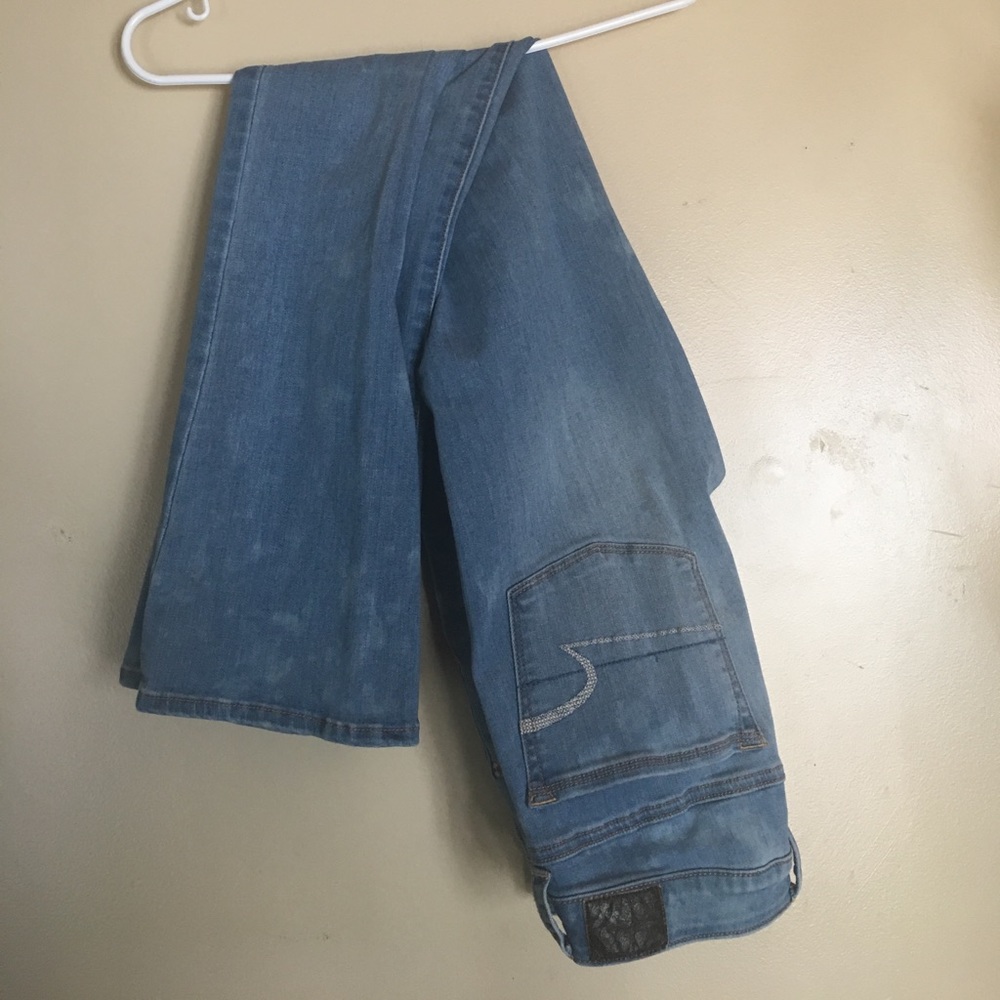 American eagle light washed jeans!