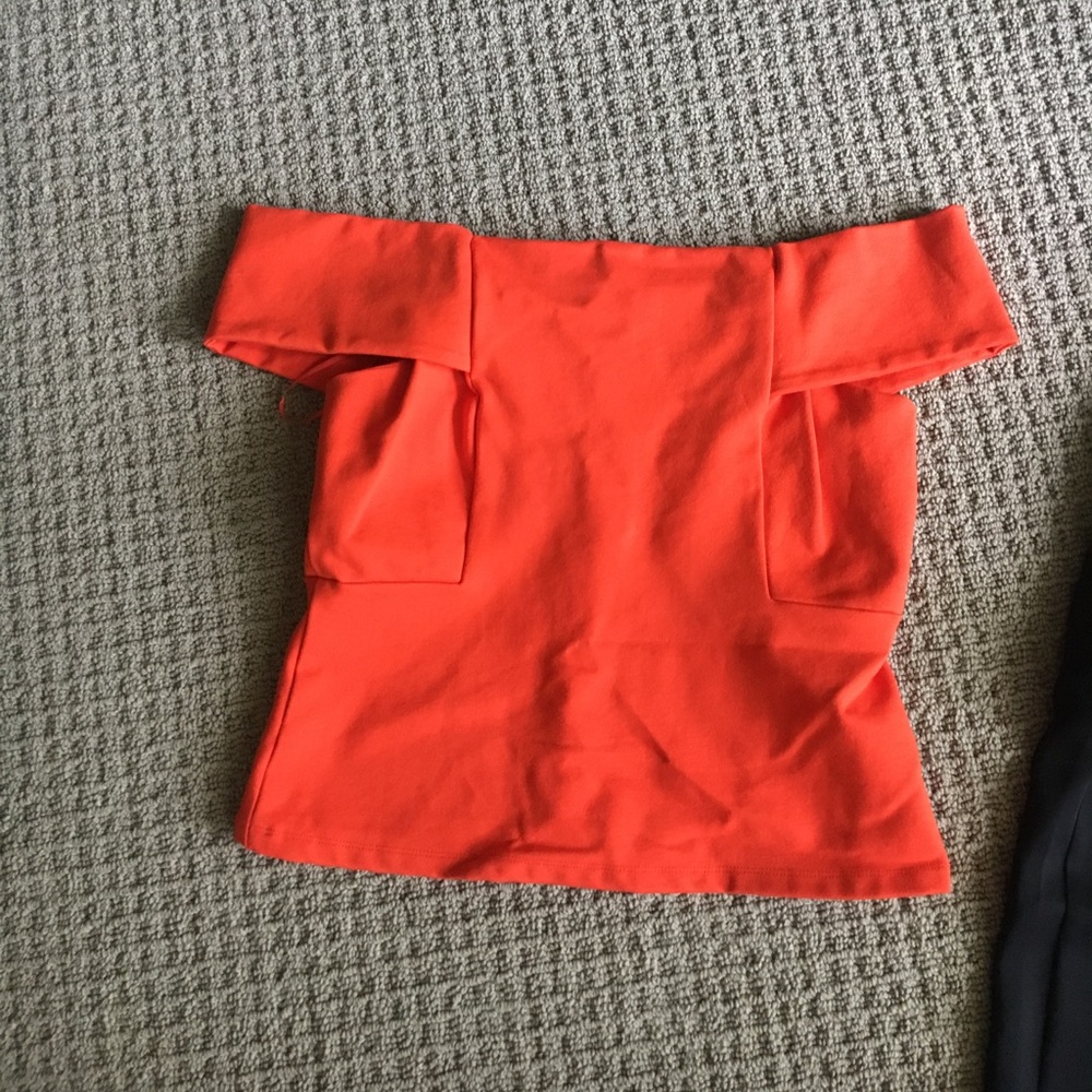Anthropologie by deletta  red off shoulder top M