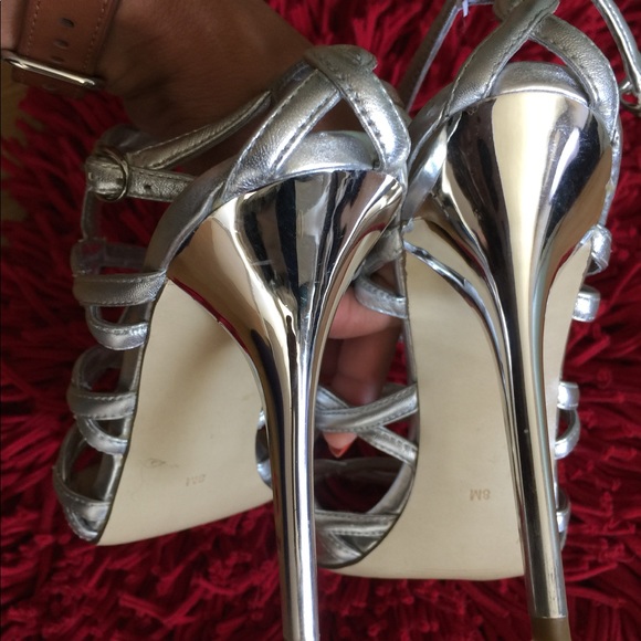 GUESS Show Stopers - Picture 2 of 6