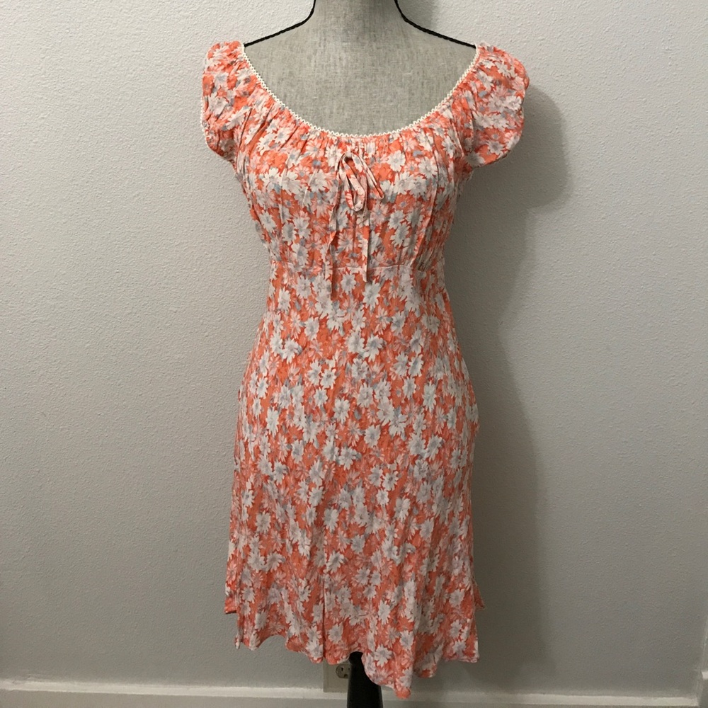 Sweet floral dress by Kimchi Blue