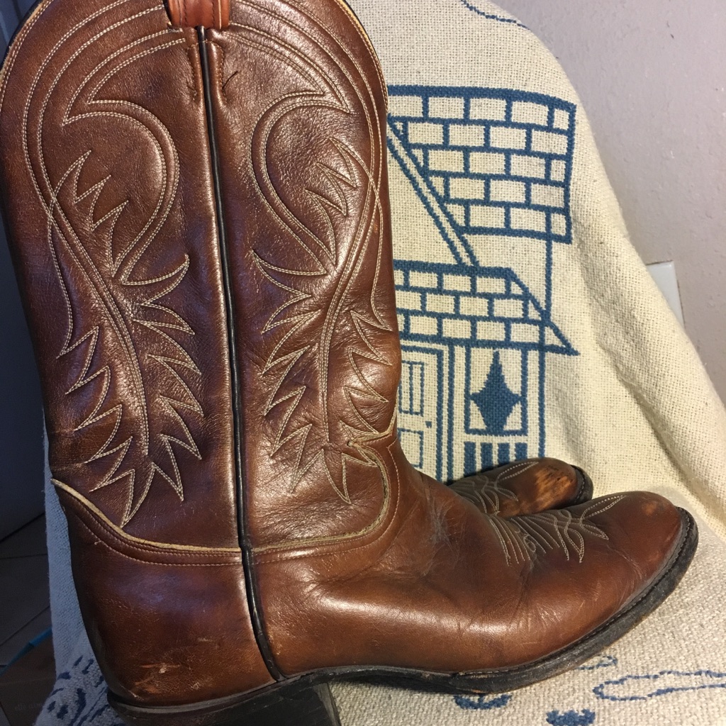 Tomy Lama Boots