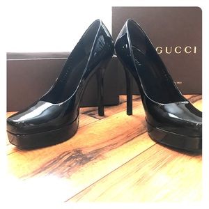 Gucci Vernice Crystal Black Heels